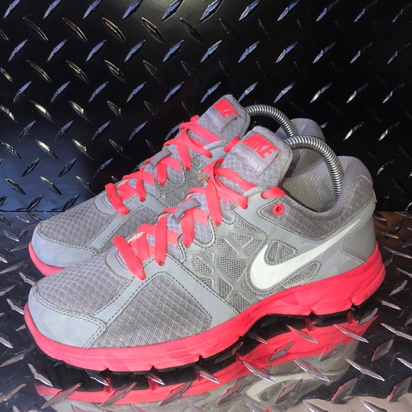 Nike Shoes - Nike Relentless 2